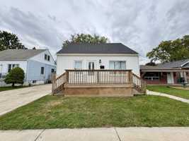 featured image of 1391 Aubin Rd