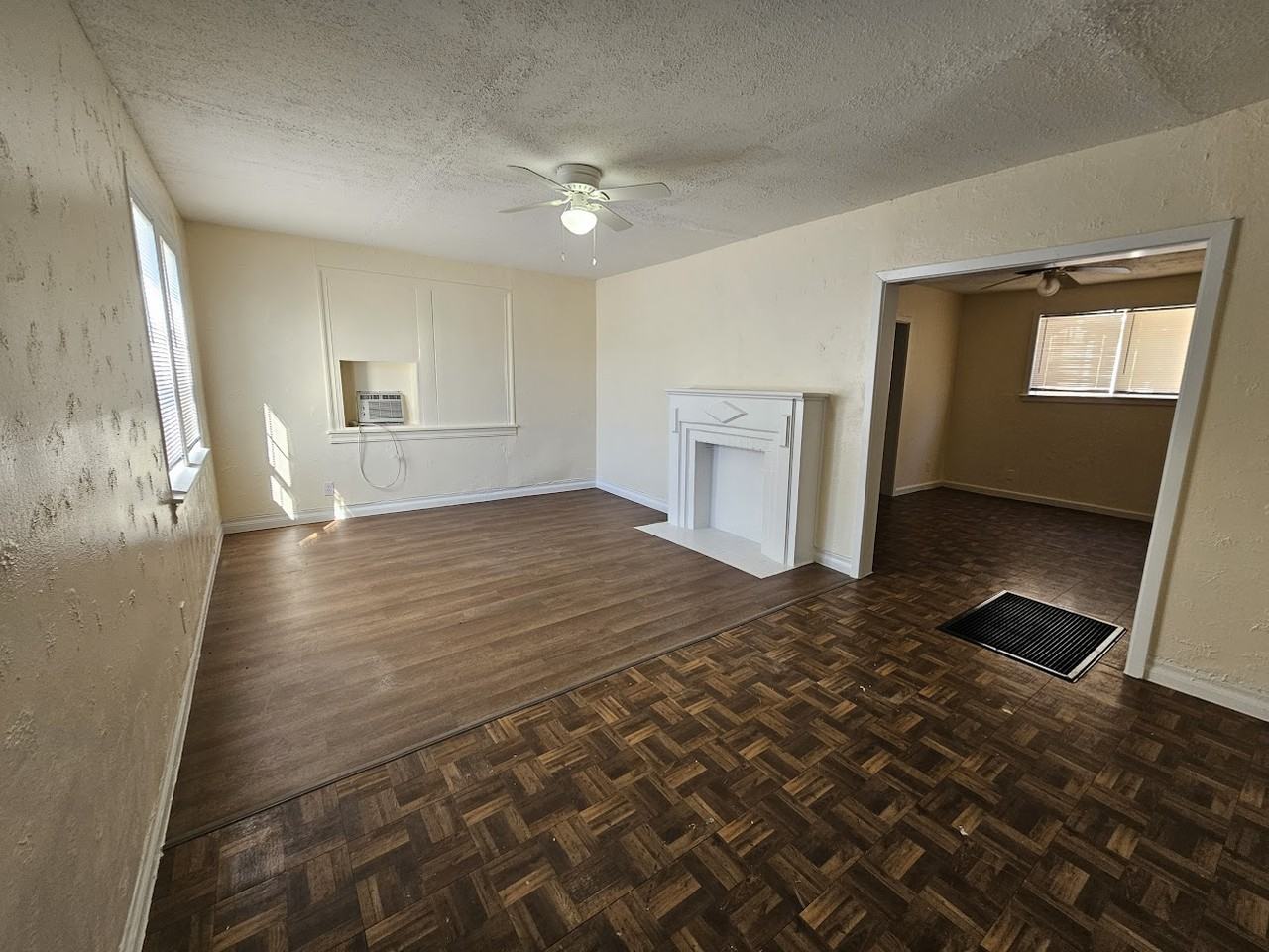 2116 North Kelley Avenue - Photo 2 of 16