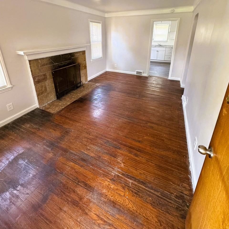 18286 Oakfield St - Photo 5 of 12