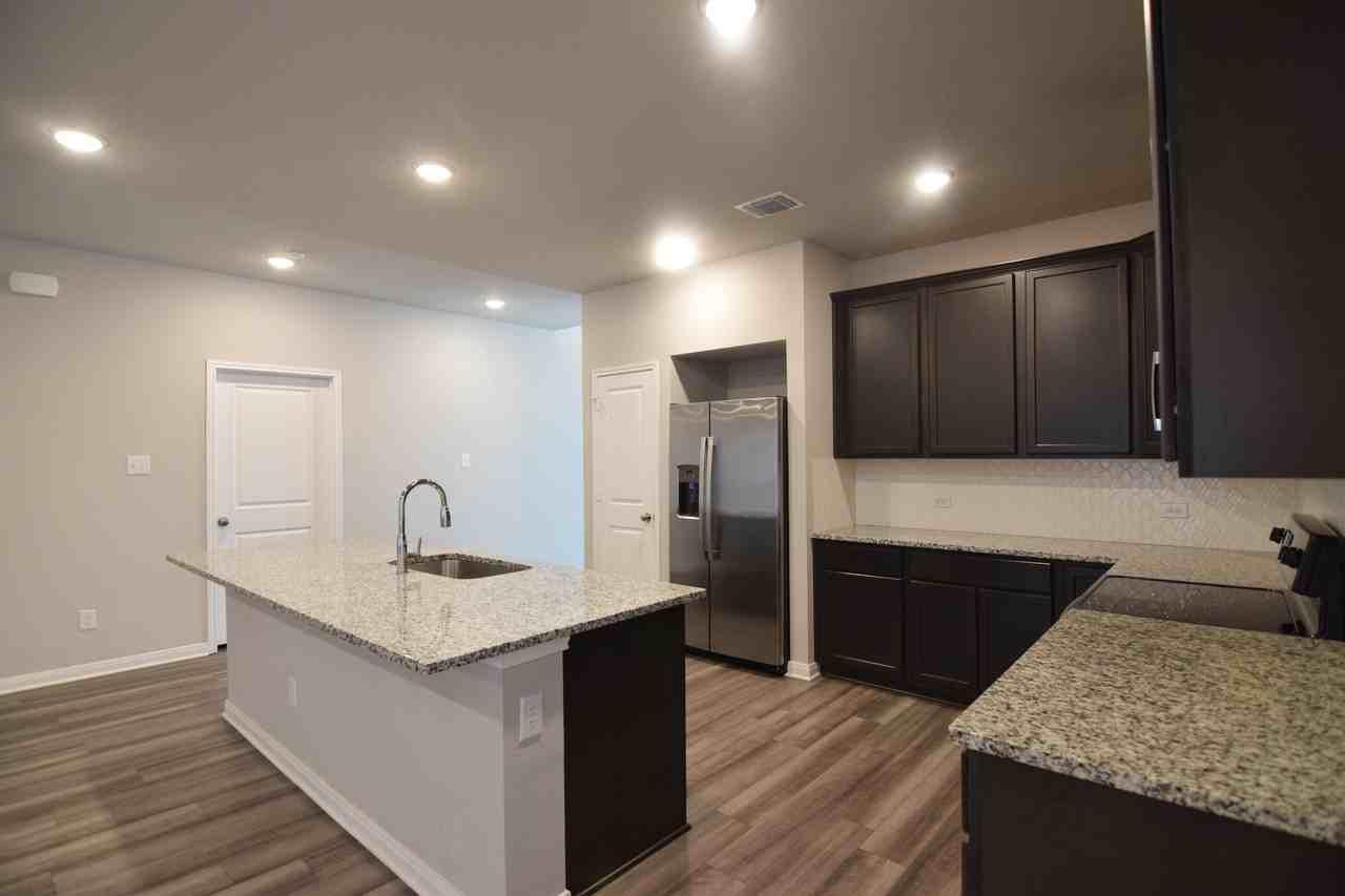 7113 Mcgregor Loop - Photo 6 of 21