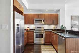 88 E San Fernando St #907 - Photo 1 of 1