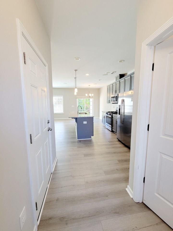 181 Wellons Creek Dr - Photo 2 of 50