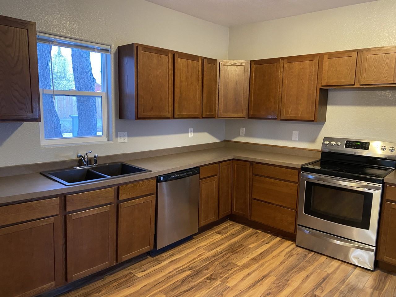 642 2nd Avenue Northwest - Photo 7 of 15