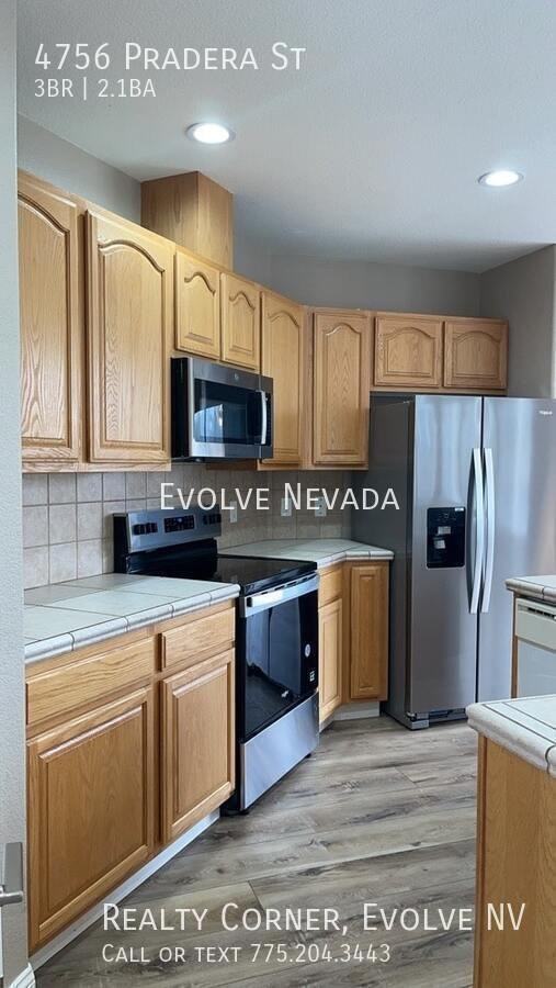 4756 Pradera St - Photo 6 of 35