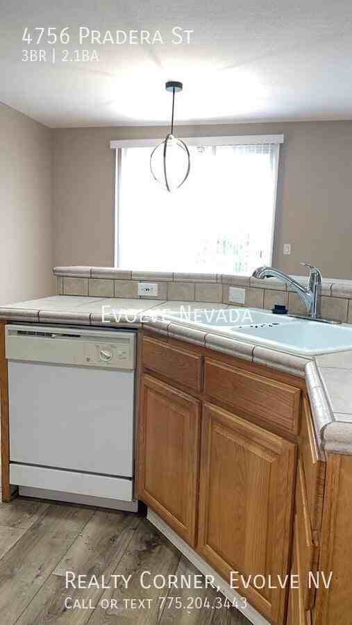 4756 Pradera St - Photo 7 of 35