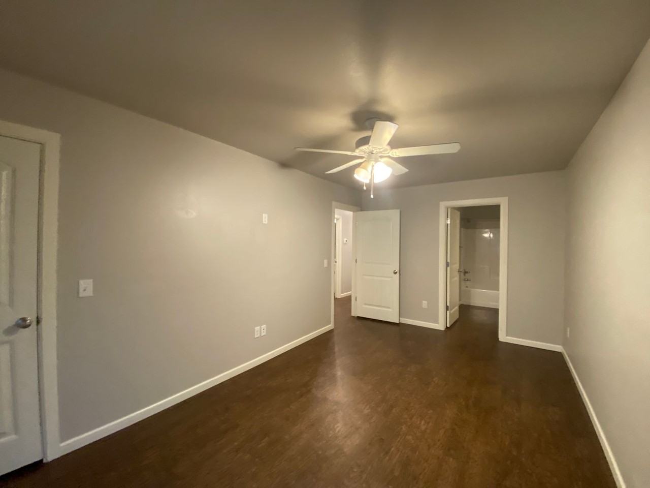 11418 N Lincoln Blvd - Photo 5 of 12