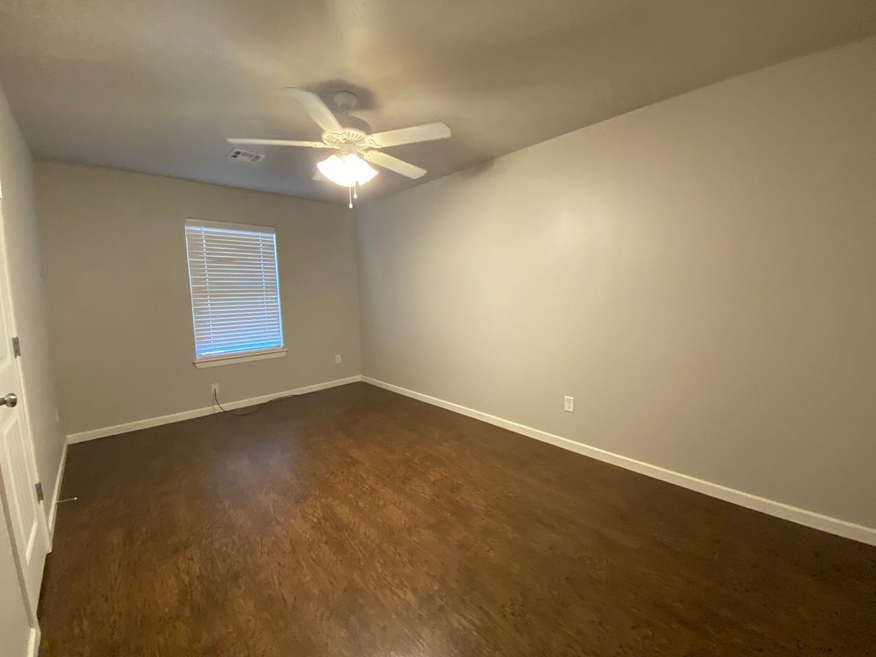 11418 N Lincoln Blvd - Photo 7 of 12