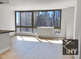 342 Broadway #20C - Photo 1 of 1