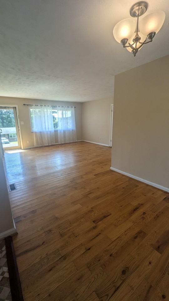 3039 Dow Drive - Photo 2 of 19