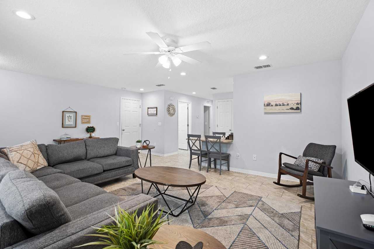 37770 Kelly B Ct - Photo 4 of 11