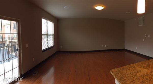 LC RiverSouth - Photo 3 of 10