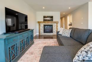 4631 Irving St - Photo 1 of 1