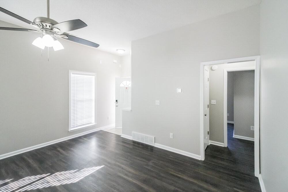 6799 Show Boat Ln - Photo 4 of 16