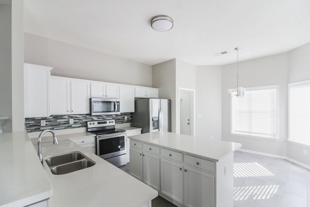 6799 Show Boat Ln - Photo 7 of 16