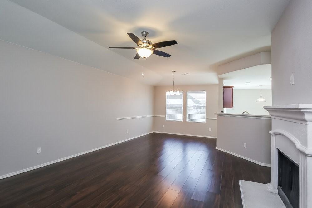 2021 Bentwood Dr - Photo 3 of 16