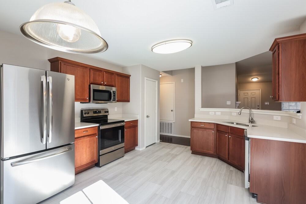 2021 Bentwood Dr - Photo 7 of 16