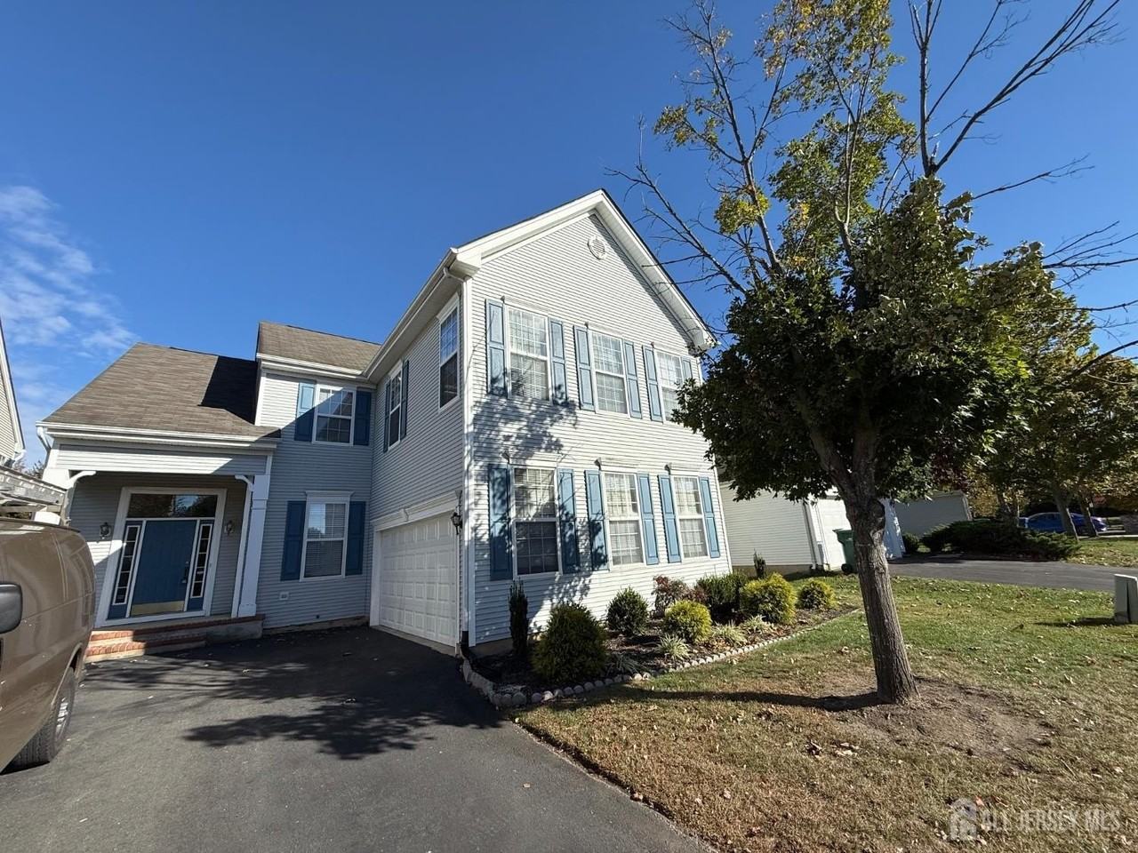 7 Elsie Drive - Photo 2 of 25