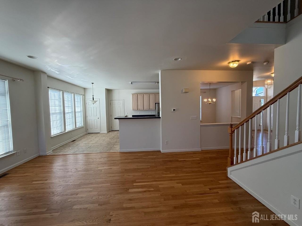 7 Elsie Drive - Photo 3 of 25