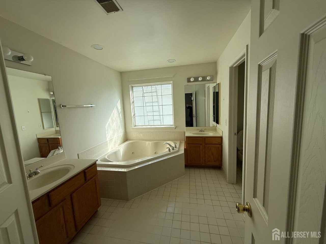 7 Elsie Drive - Photo 6 of 25