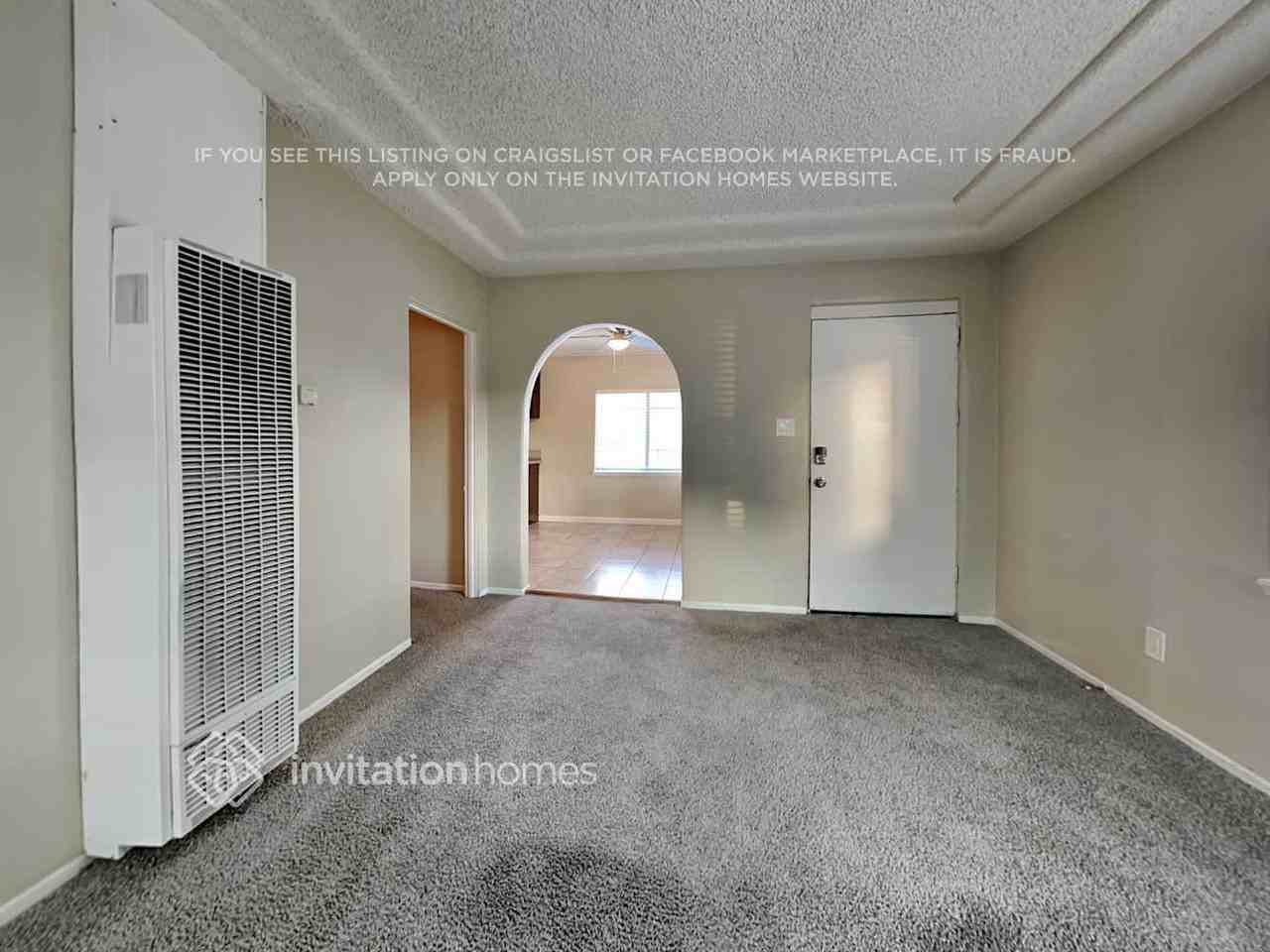 455 E 51st St - Photo 5 of 18