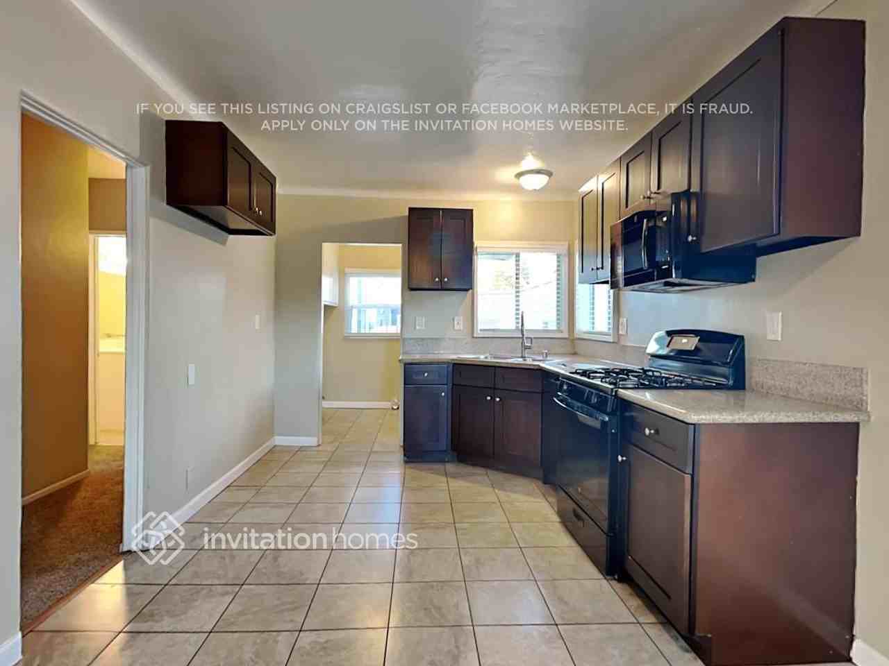 455 E 51st St - Photo 6 of 18