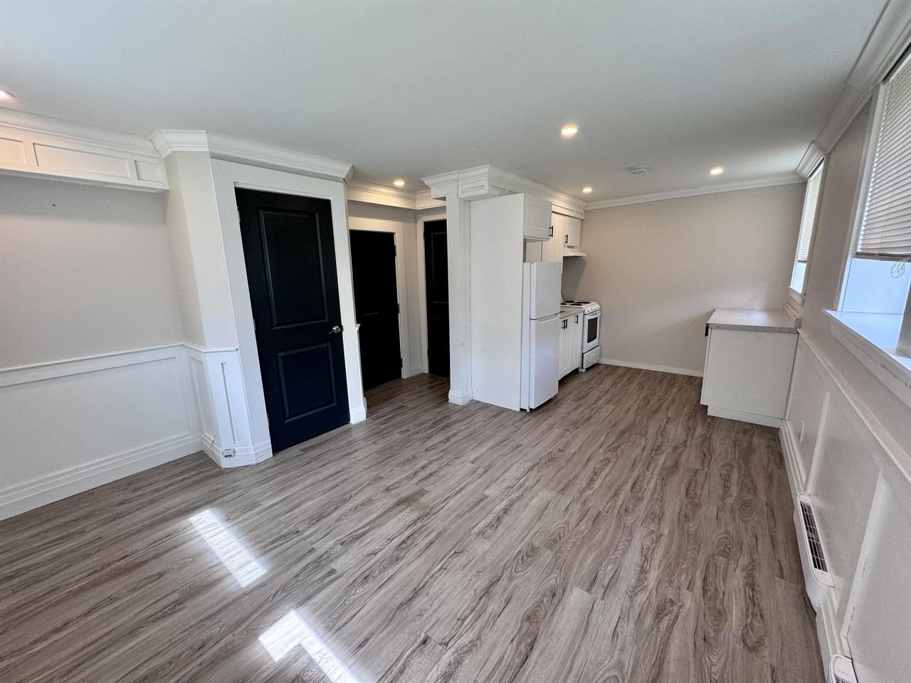 1495 Gladstone Ave #107 - Photo 2 of 8