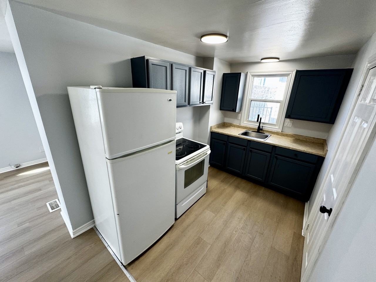 491 Church St #2 - Photo 4 of 19