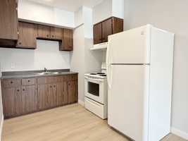 featured image of 3503 Sandwich St #103