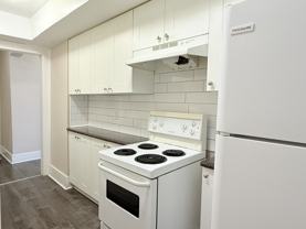 524 Pitt St W #403 - Photo 1 of 1