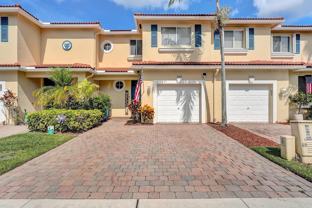3008 N Evergreen Cir - Photo 1 of 1