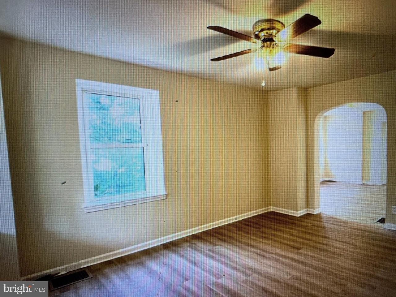 617 3rd Street - Photo 2 of 17