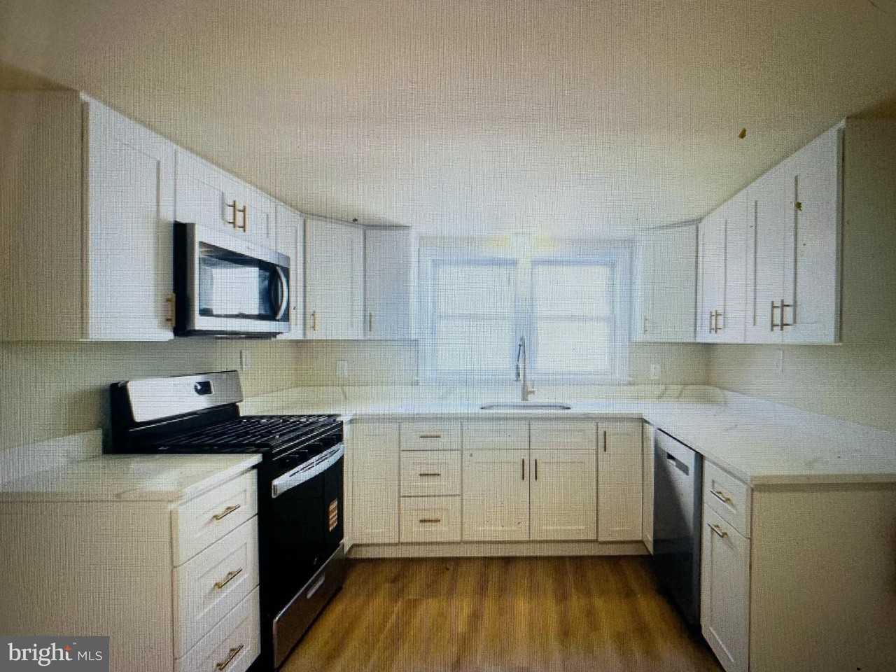 617 3rd Street - Photo 6 of 17