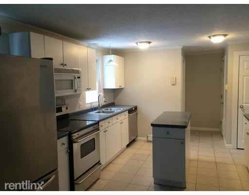 33 Waldor Dr - Photo 3 of 8