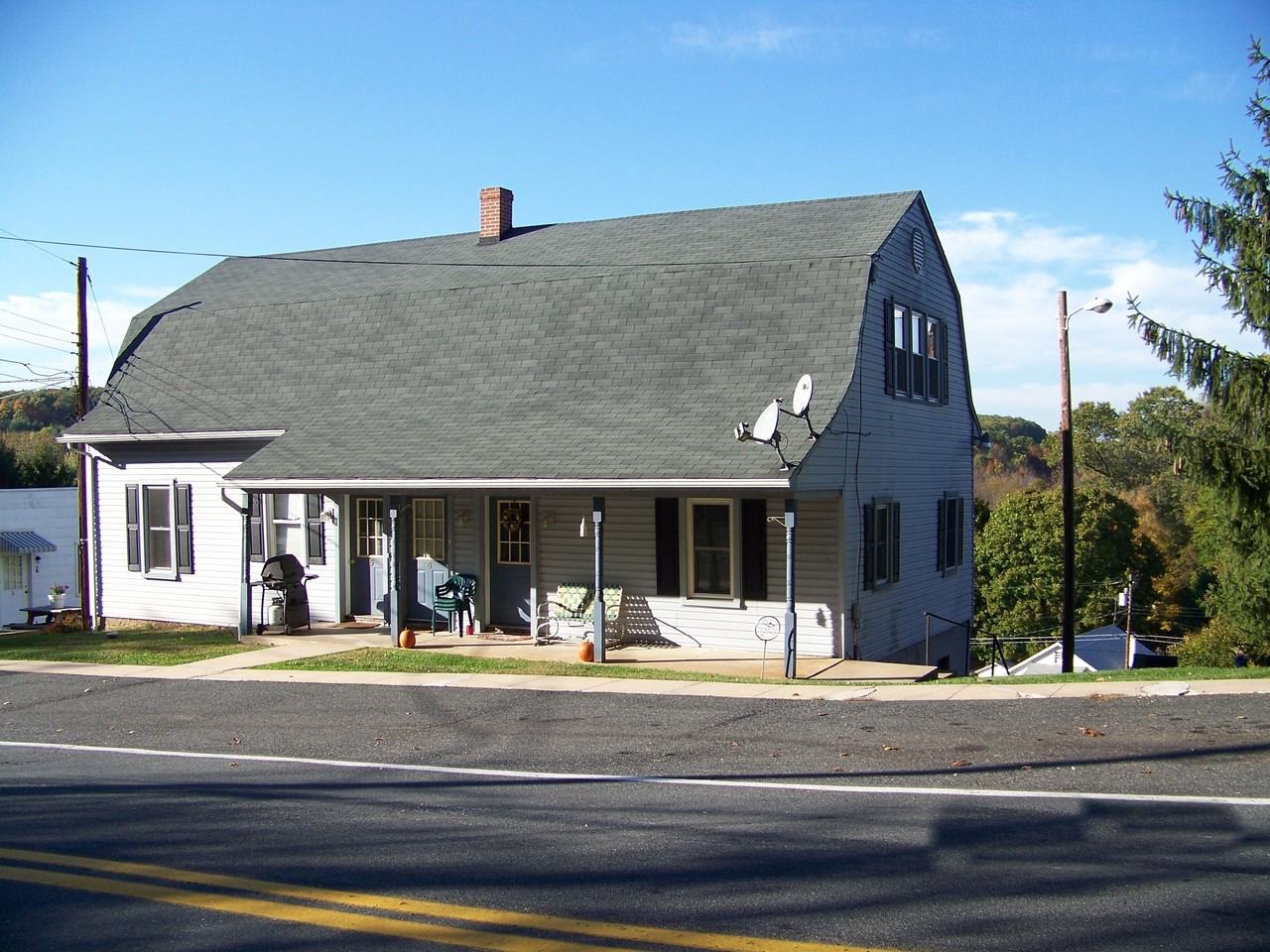 1720 Freeland Road - Photo 2 of 13