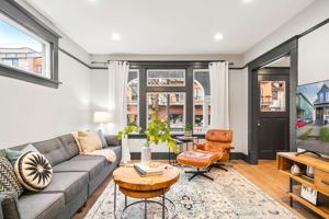 featured image of 3820 Se Belmont St