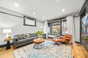 featured image of 3820 Se Belmont St