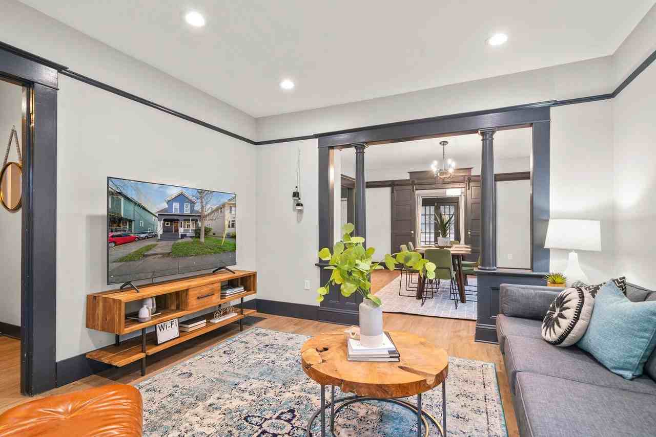 3820 Se Belmont St #1309865P - Photo 6 of 48