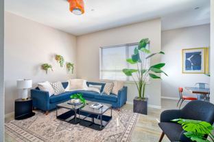 1428 Se 19th Ave - Photo 1 of 1