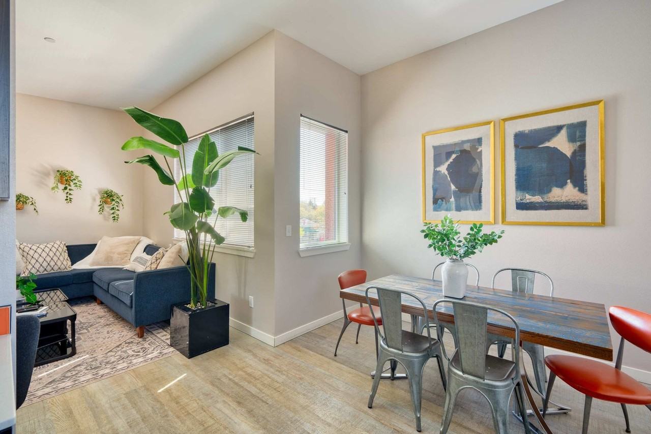 1428 Se 19th Ave #1309871P - Photo 7 of 42