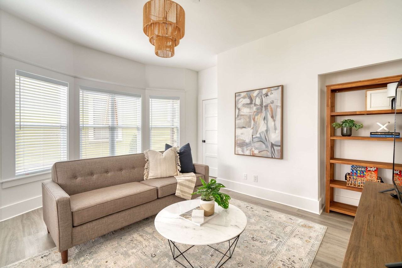 315 Ne Beech St #1309843P - Photo 4 of 22