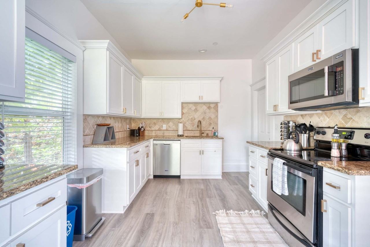 315 Ne Beech St #1309843P - Photo 6 of 22