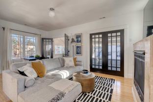 915 Se 29th Ave - Photo 1 of 1