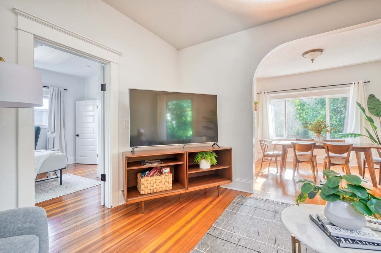 4500 Northeast Garfield Avenue - Photo 3 of 76