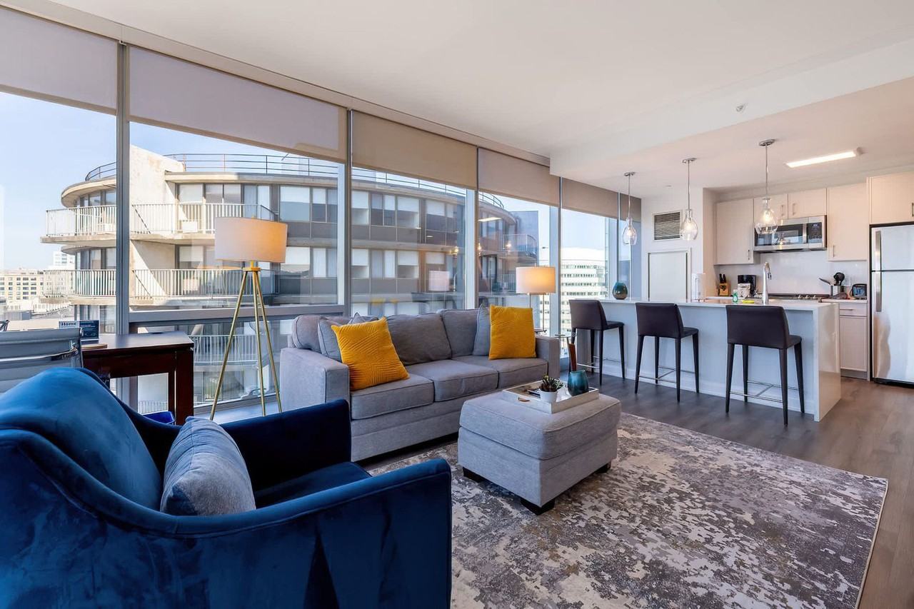 405 Atlantic St #1323699P - Photo 2 of 17