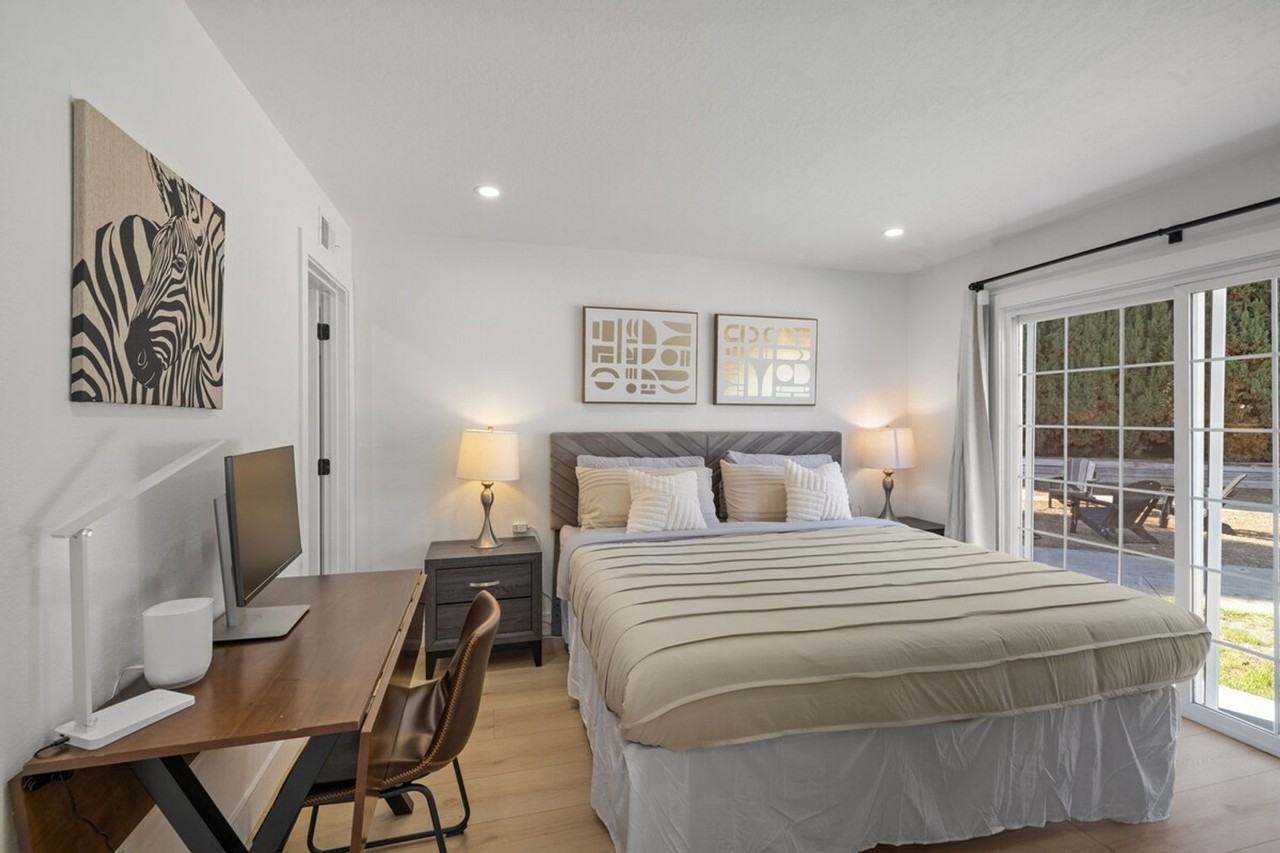 1317 Donohue Dr #1322943P - Photo 4 of 43