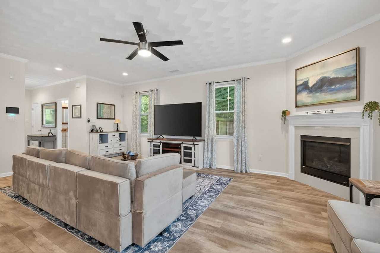 1100 Virgilina Ave #1328009P - Photo 5 of 39