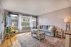 7423 N Sheridan Rd - Photo 1 of 1