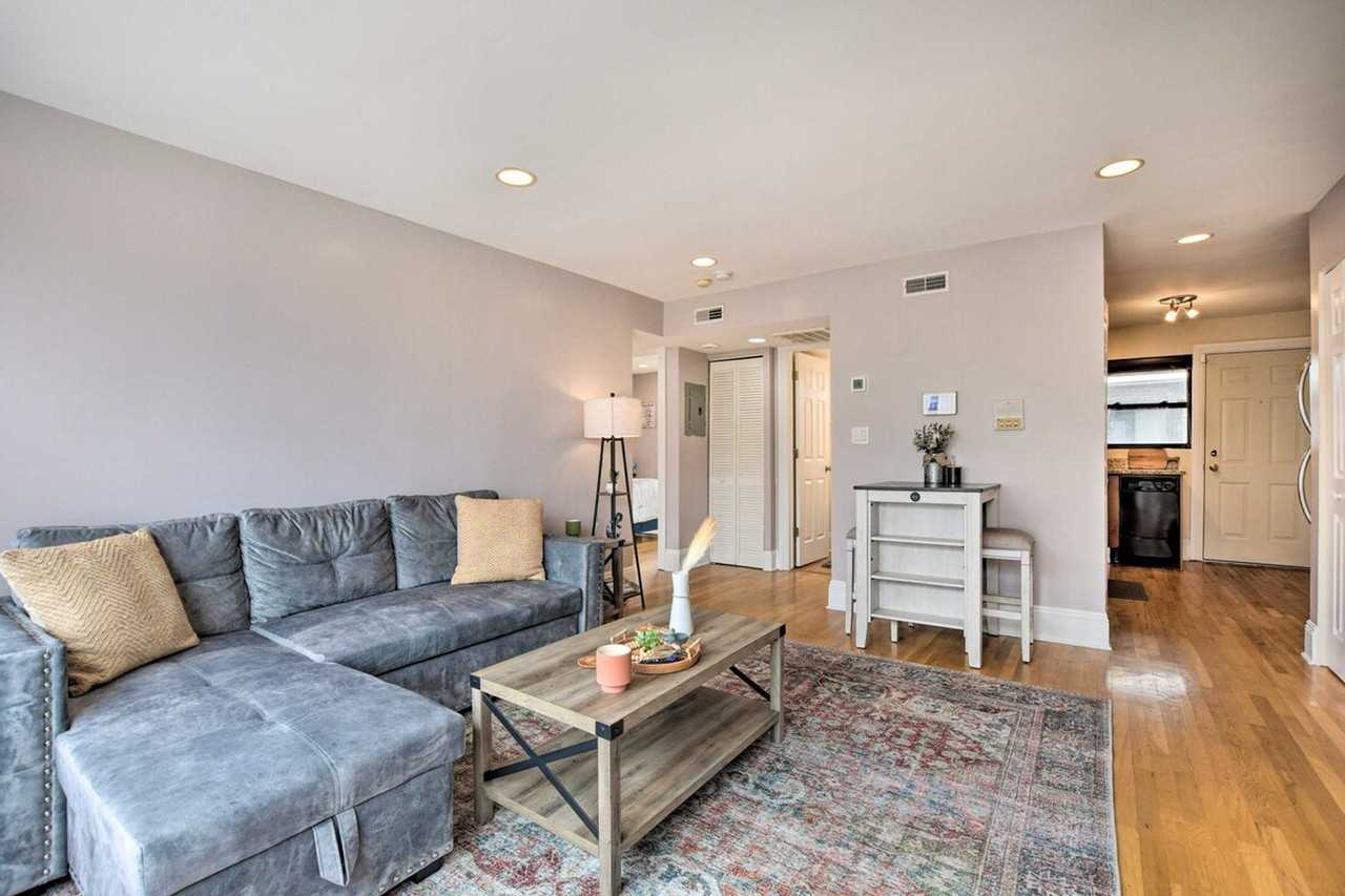 7423 N Sheridan Rd #1305673P - Photo 5 of 24