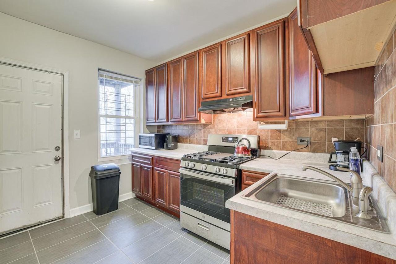 7440 S Ingleside Ave #1306745P - Photo 3 of 25