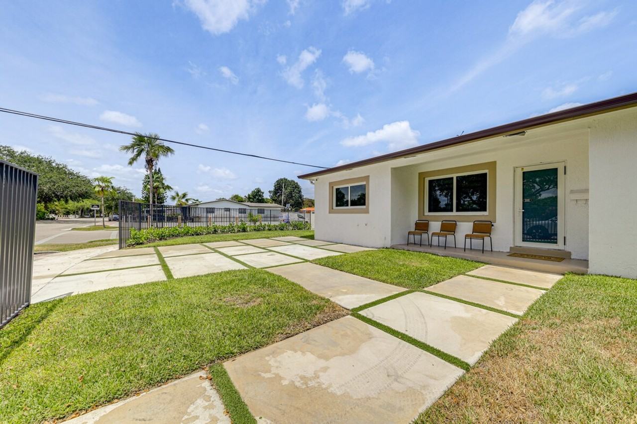 1371 Nw 131st St #1307157P - Photo 5 of 29